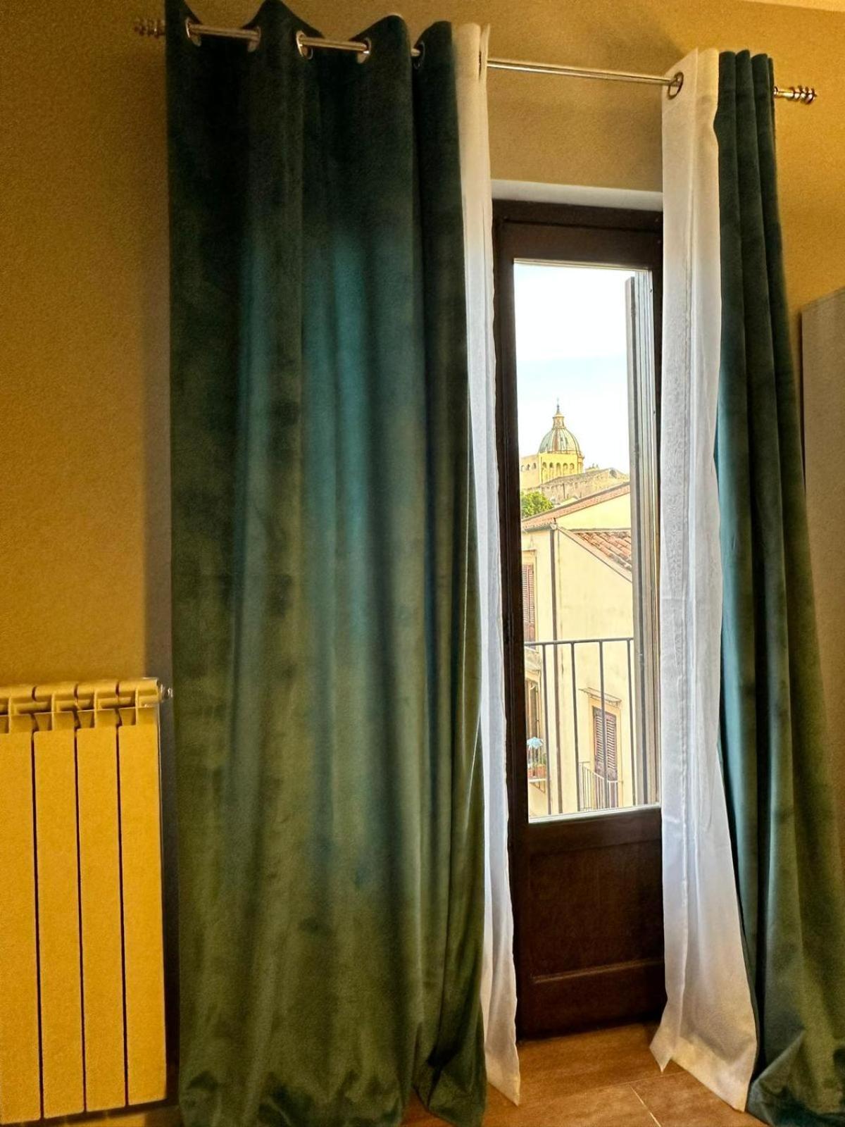 Centrumassimo Apartment Palermo Esterno foto